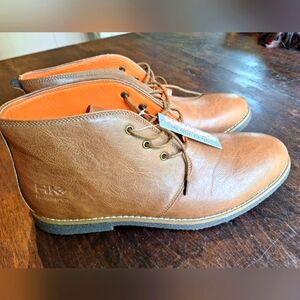 NWT Hawke & Co Brown and Orange Chukka Boots Sleek Design